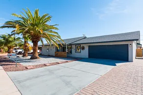Peoria Paradise w/ Heated Pool & Putting Green - Image 2