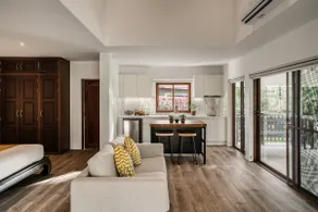 Sontaya - Lakeside Studio Villa - Image 2