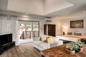 Sontaya - Lakeside Studio Villa - Image 4