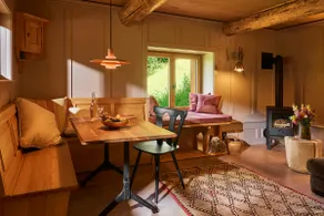 Modern wooden cabin - Image 5