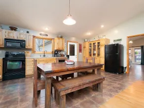 Your Cozy Retreat at Three Sisters Ranch! - Image 4
