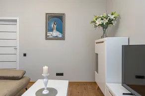 The Comfort Ap 3 by Polo Apartments - Image 4