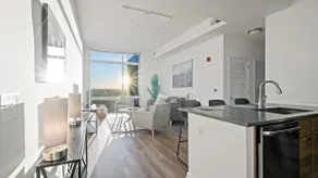 Sunsets 4 days | luxury | Virginia Vibes - Image 3