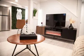 Cozy 1 Bd Private Entrance In-law Suite & Hot Tub - Image 5