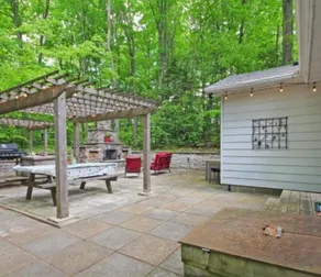 Spacious, renovated Beach House - Image 5