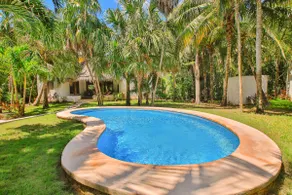 Villa in Punta Maroma jungle - Image 2