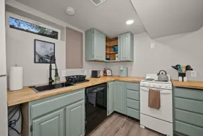 Modern Comfort In The Heart Of Spokane - Image 4