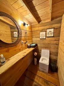 Lil Cedar Lodge - Image 4