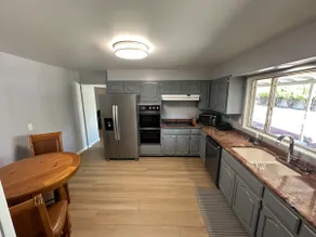 Cozy home w/pool in NE heights - Image 3