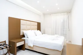 Crystal Haven Luxury Apartment by BiNoBi! - Image 5