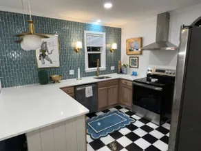 The Blue Moon Airbnb - Image 5