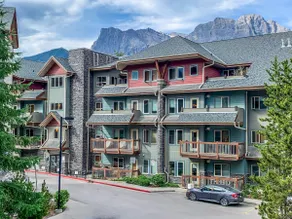 Cozy Canmore Condo – Pool/Hot Tub/Gym/BBQs - Image 4