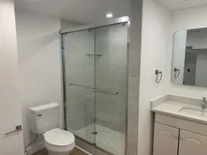 Cozy Guest Suite Basement Apartment - Image 4