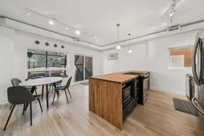 Spacious Modern Retreat with Unique Charm - Image 4