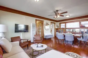 Sunkissed Golden Hill Home! Pet Friendly, near DT - Image 3
