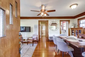 Sunkissed Golden Hill Home! Pet Friendly, near DT - Image 4