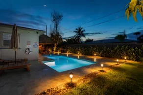 Tiki Villa|Heated Saltwater Pool|King Beds|6TVs - Image 5