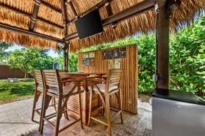 Tiki Villa|Heated Saltwater Pool|King Beds|6TVs - Image 3