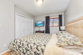 Executive 3 bedroom semidetached - Image 4