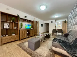 CityCentre Simonffy Private Flat - Image 4