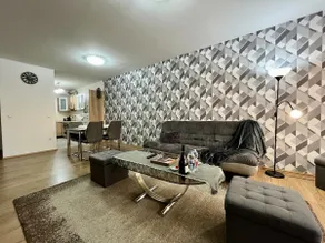 CityCentre Simonffy Private Flat - Image 2