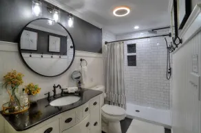 Spacious Well-Stocked Downtown Home - Pet Friendly - Image 4