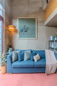 Industrial Loft, Good Location, A/C, Design & Art - Image 3