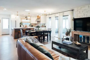 3BR Canyon Views/Sunroom/Firepit/Chefs Kitchen - Image 2
