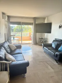 Bright apartment with sea view, pool and tennis. - Image 3