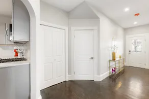 Oceanview two bed parking/Boston - Image 4