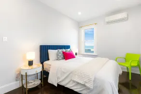 Oceanview two bed parking/Boston - Image 2