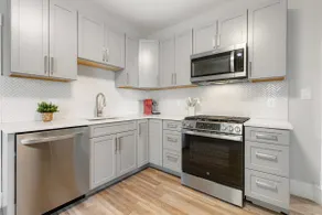 Oceanview two bed parking/Boston - Image 5