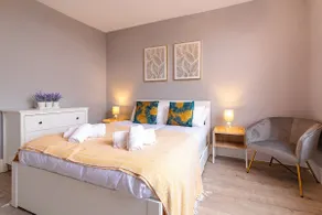 Stylish 1-Bed Apartment Near Watermead Park - Image 2
