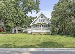 Peaceful Lake Elmo Home | Near Stillwater - Image 2