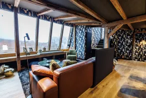 Heavenly penthouse at the fish market - Image 5