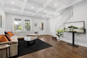 DC Presidential Suite in Northwest - Image 2