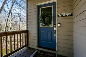 Mountain View Charm - Image 2