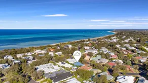 Metres to Beach, Walk to Town! - Image 2