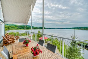 The Chalet on the Beach - Image 2