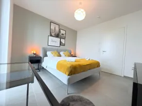 Charming one bedroom flat with terrace-BELV1 - Image 2
