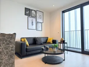 Charming one bedroom flat with terrace-BELV1 - Image 3