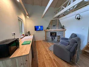 Forest House - Image 2
