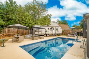 Urban Oasis 14+ Pool(HeatCool)+ Hottub+Pool Table - Image 5