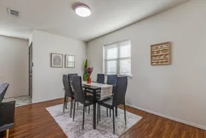 Cute Chic 2B 2B Duplex APT - Image 4