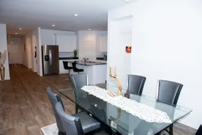 5BR Retreat | Private Yard | Near Shops - Image 5