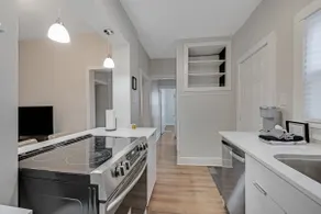 Fabulous 2B/1Bath modern apt. - Image 4