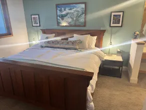 Lovely Condo, Balcony, Directly on Lake, No Pets - Image 5