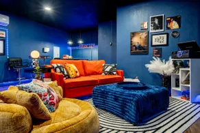 Designer Home w/ Pool, Entertainment Lounge & Bar - Image 2