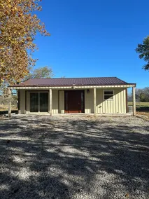Cozy Cabin - Image 4