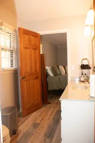 Sleeps 11 | Near Elon Univ • Fire Pit • BBQ - Image 4